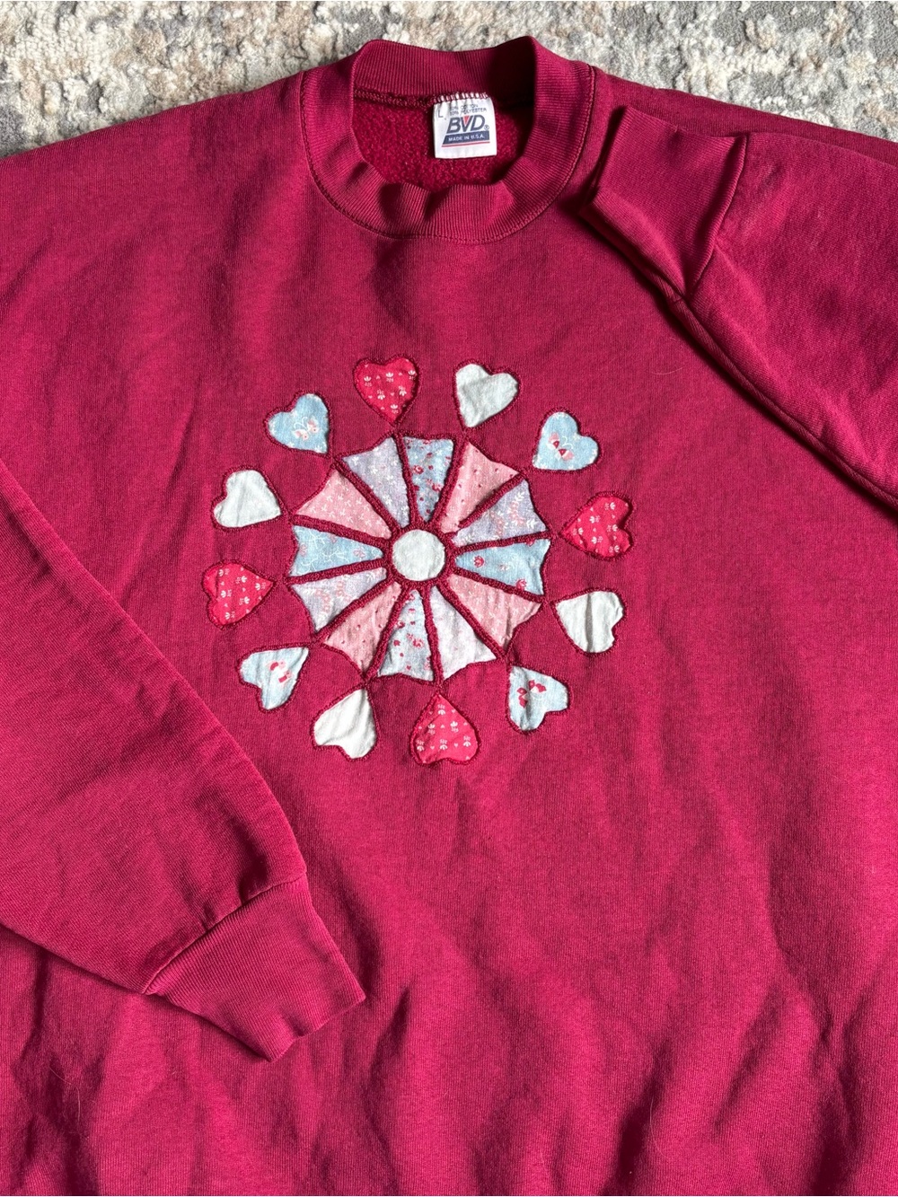 BVD vintage Women's Raspberry Pink Heart Appliqué Patchwork Crewneck Sweatshirt